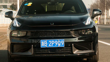 Lynk & Co 03 - front static