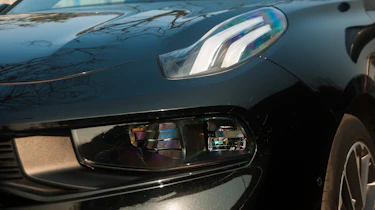 Lynk & Co 03 - headlight