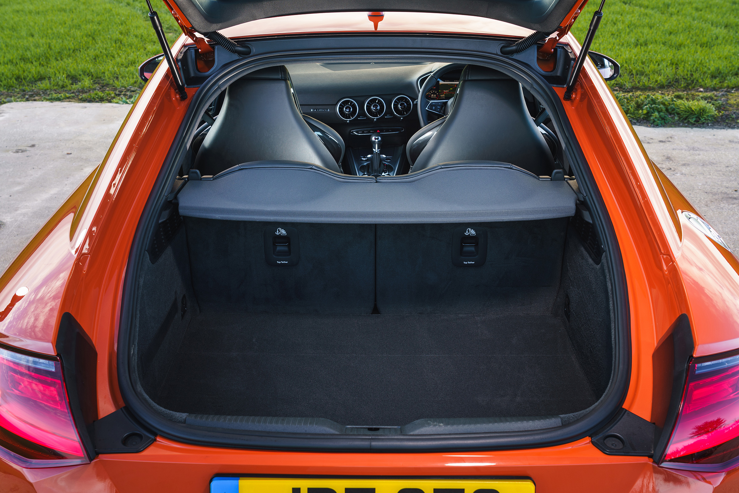Audi TT Coupe - boot