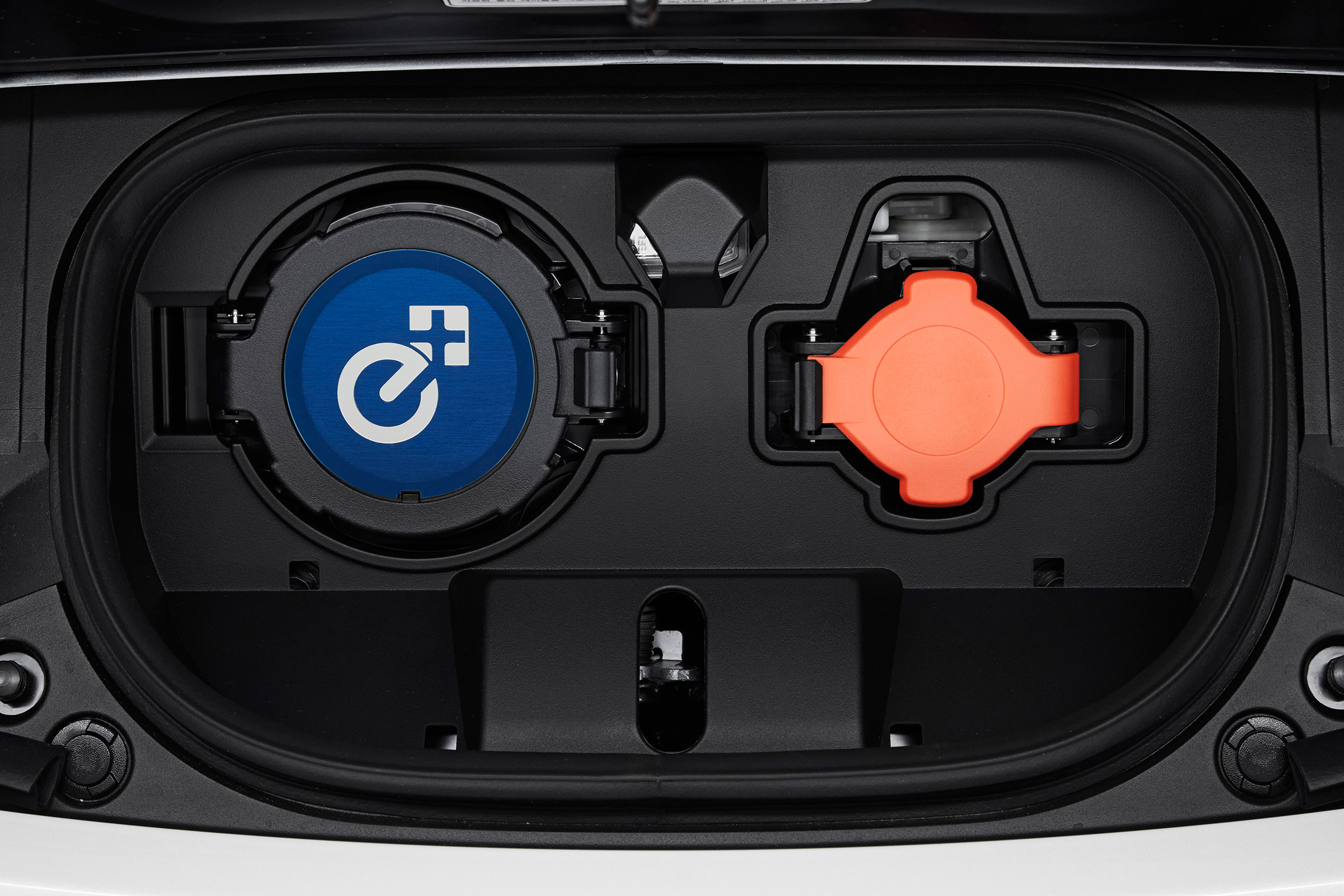 Nissan Leaf e+ - connection