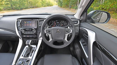 Mitsubishi Shogun Sport interior