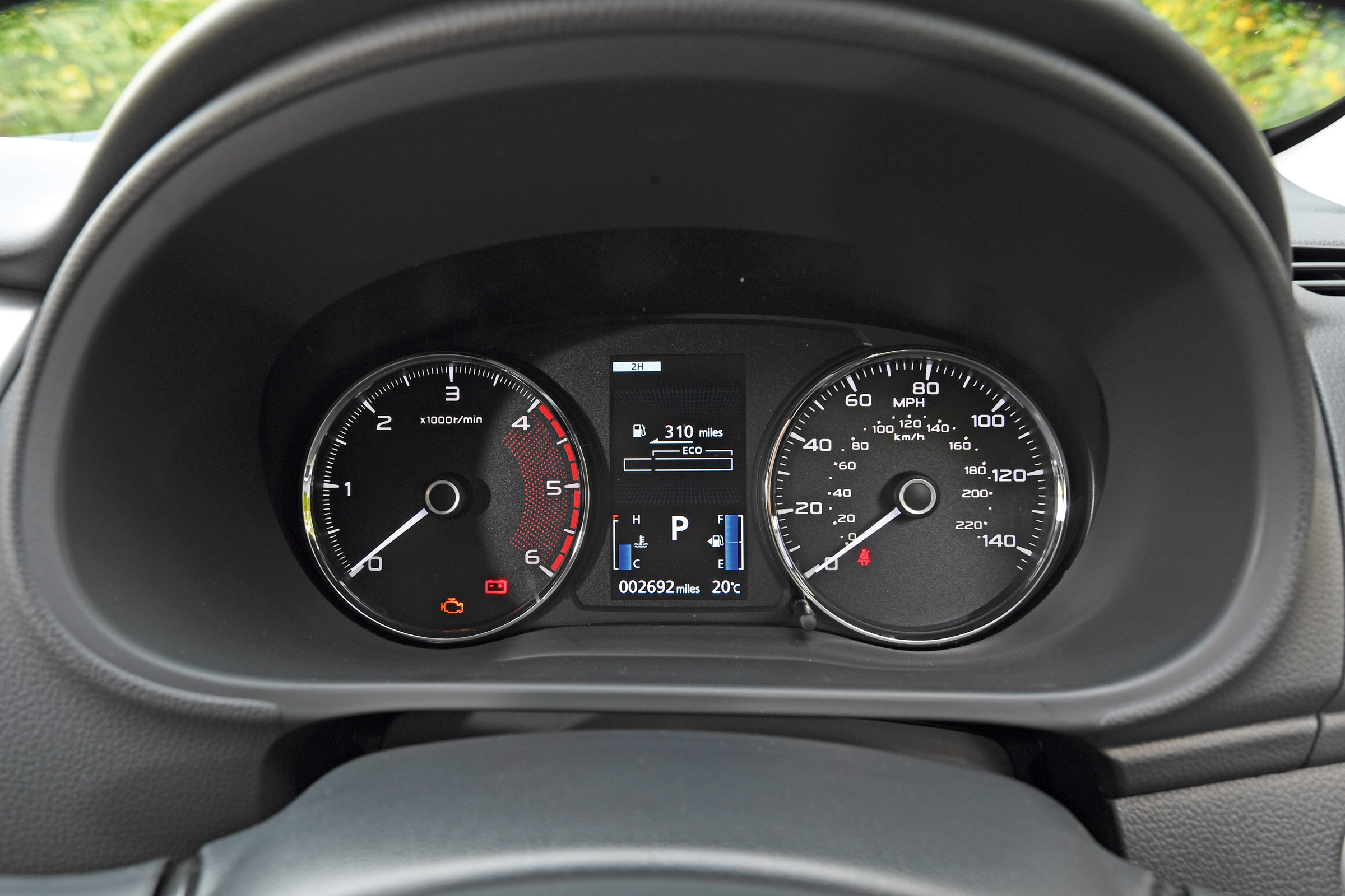 Mitsubishi Shogun Sport dials