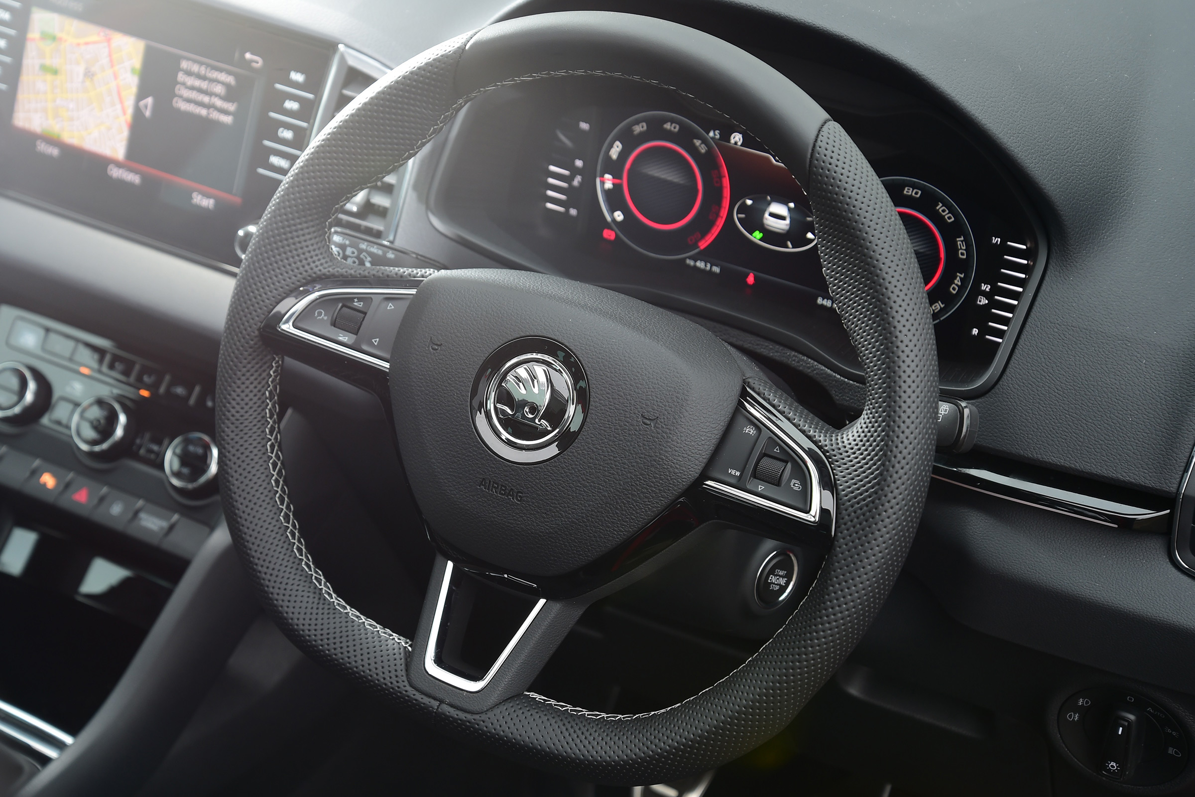 skoda karoq sportline steering wheel