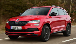 Skoda Karoq Sportline - front tracking