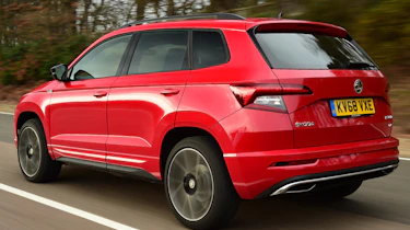 skoda karoq sportline tracking rear quarter