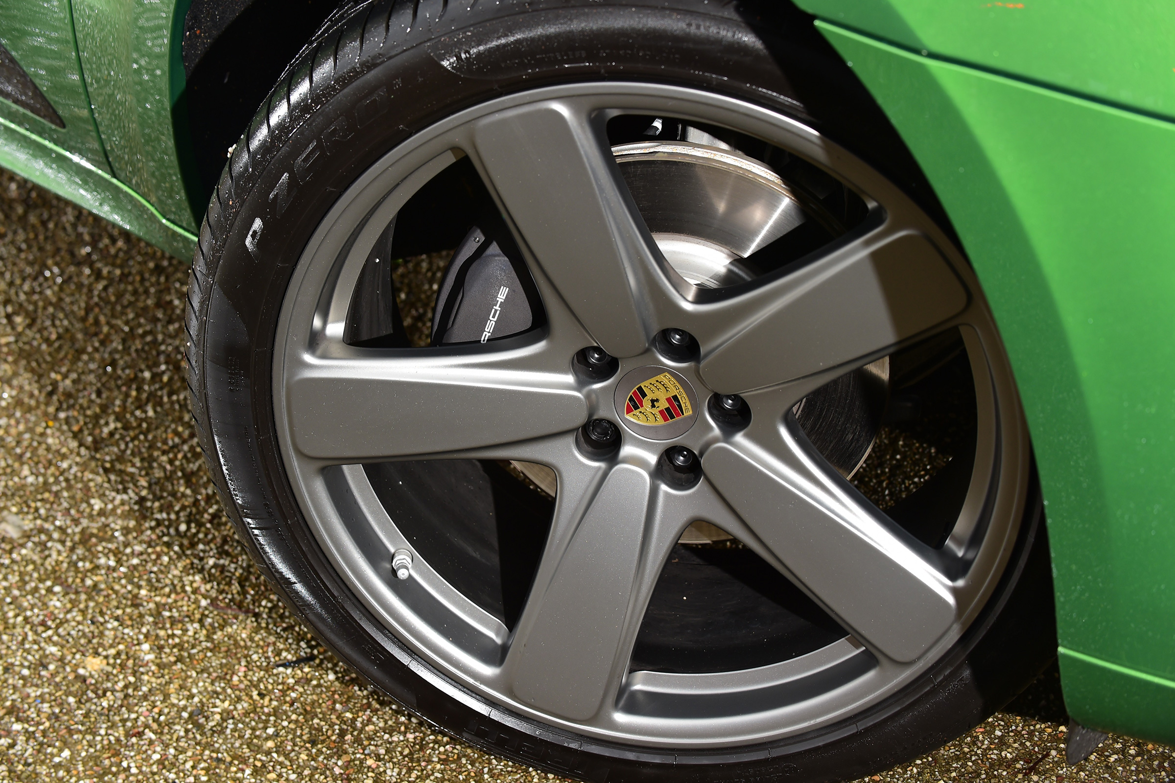 Porsche Macan - wheel