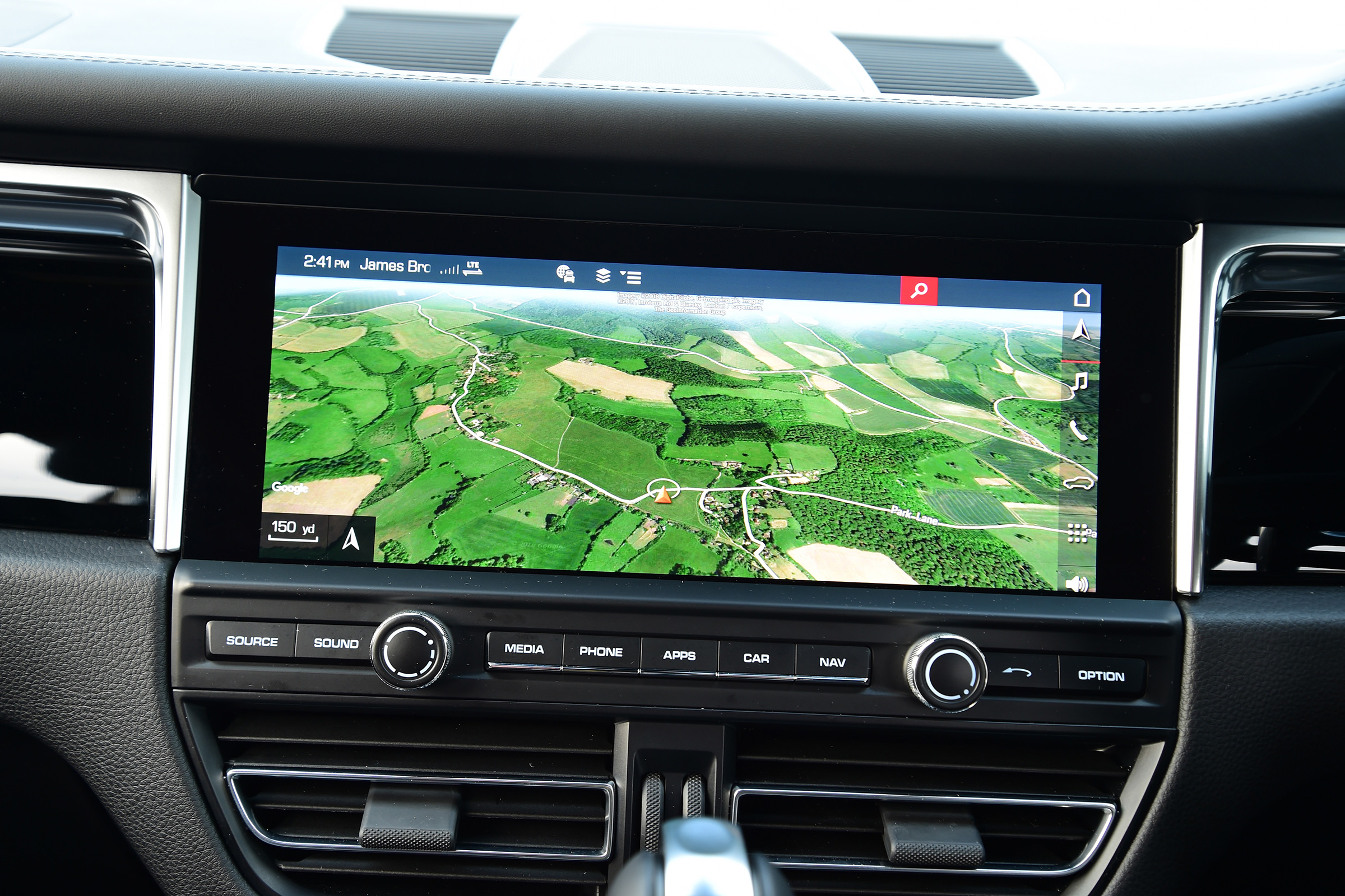 Porsche Macan - navigation