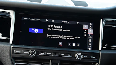 Porsche Macan - radio