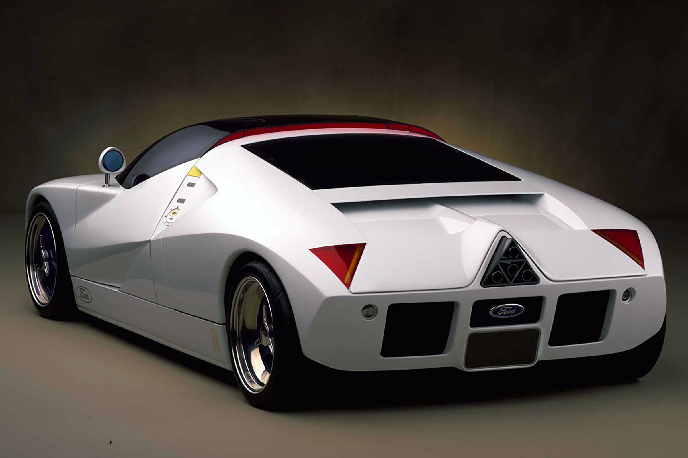 Ford GT90 - rear