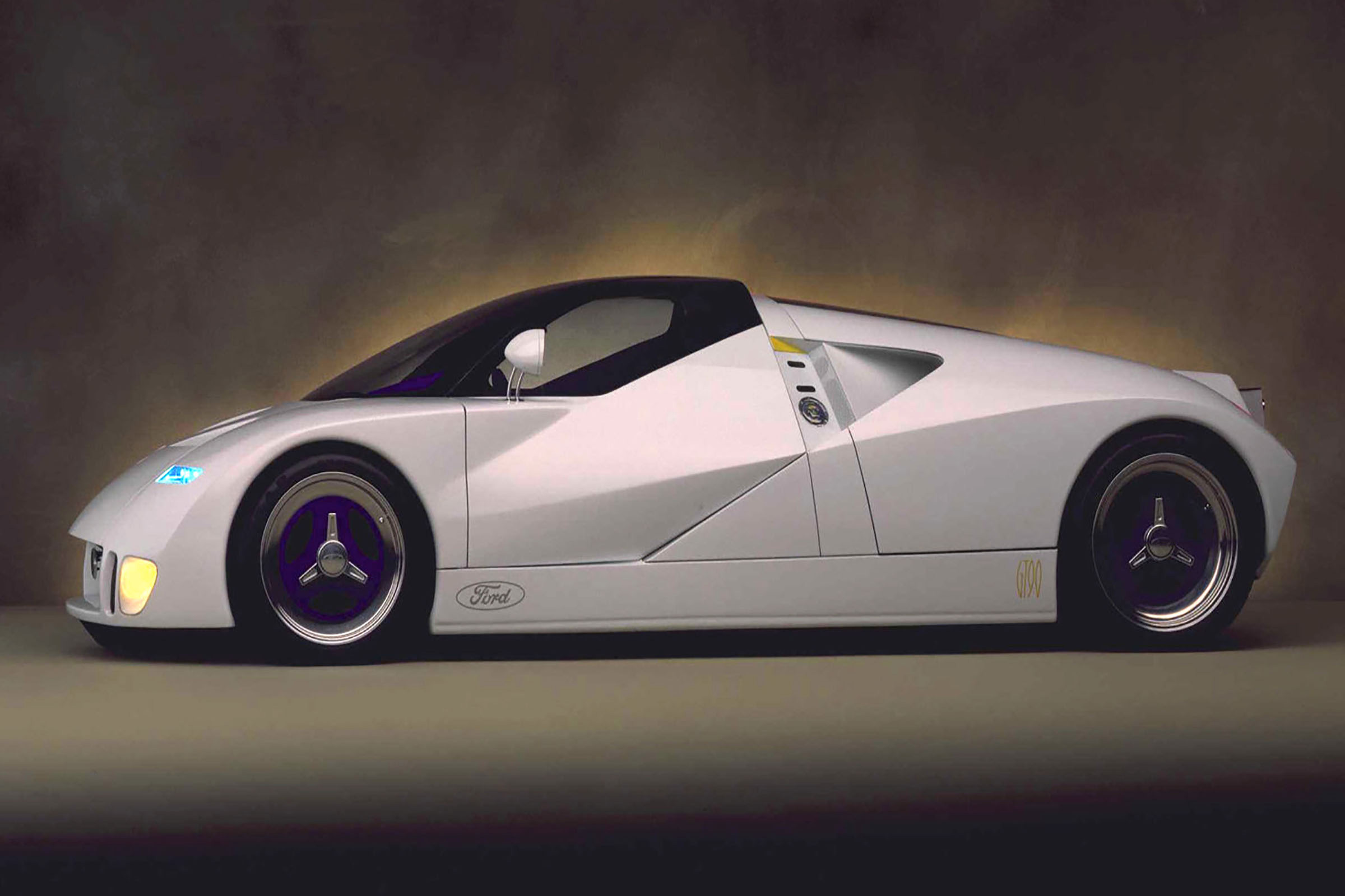 Ford GT90 - side