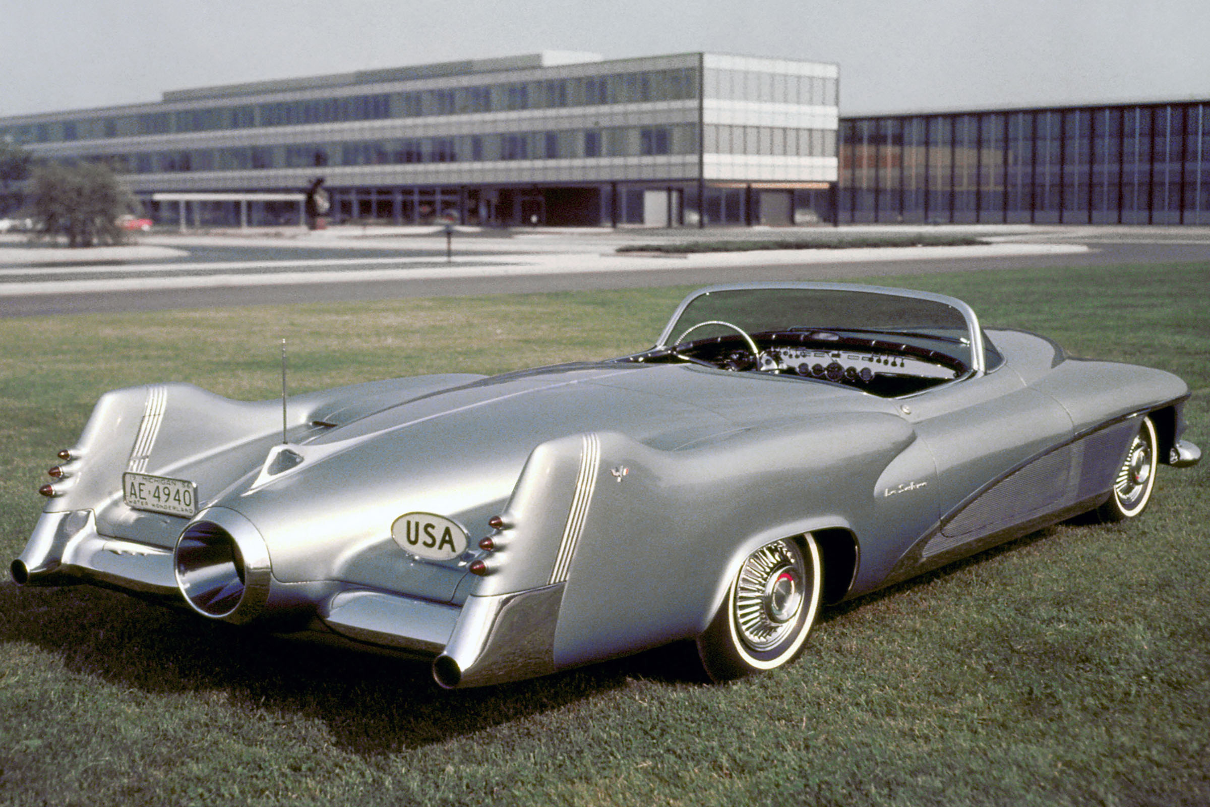 GM LeSabre - rear