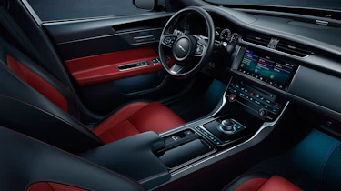 Jaguar XF Chequered Flag - cabin