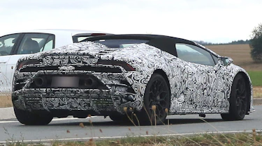 lamborghini huracan facelift spy shot