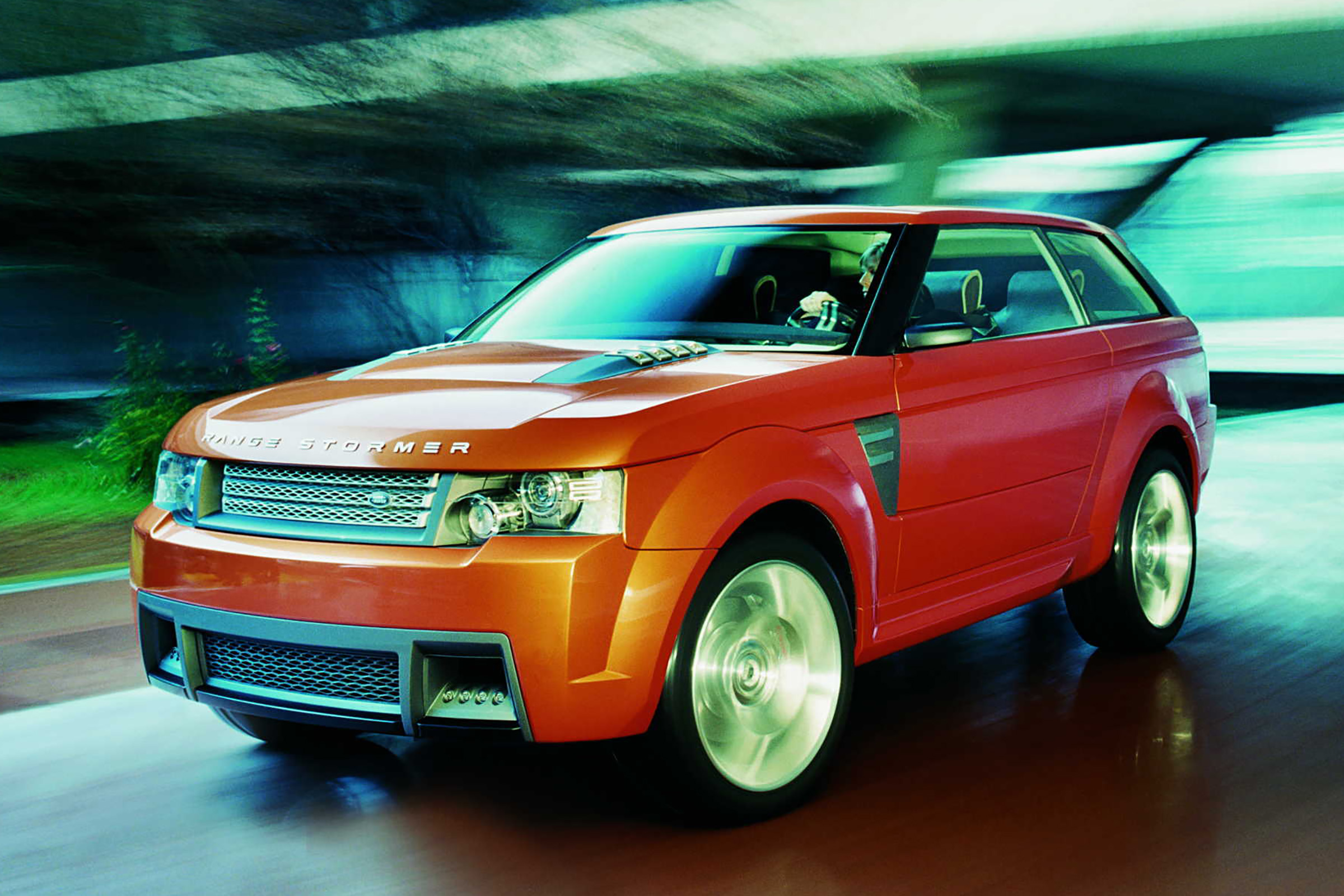 Land Rover Range Stormer - front