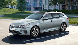 Kia Optima SW PHEV - front