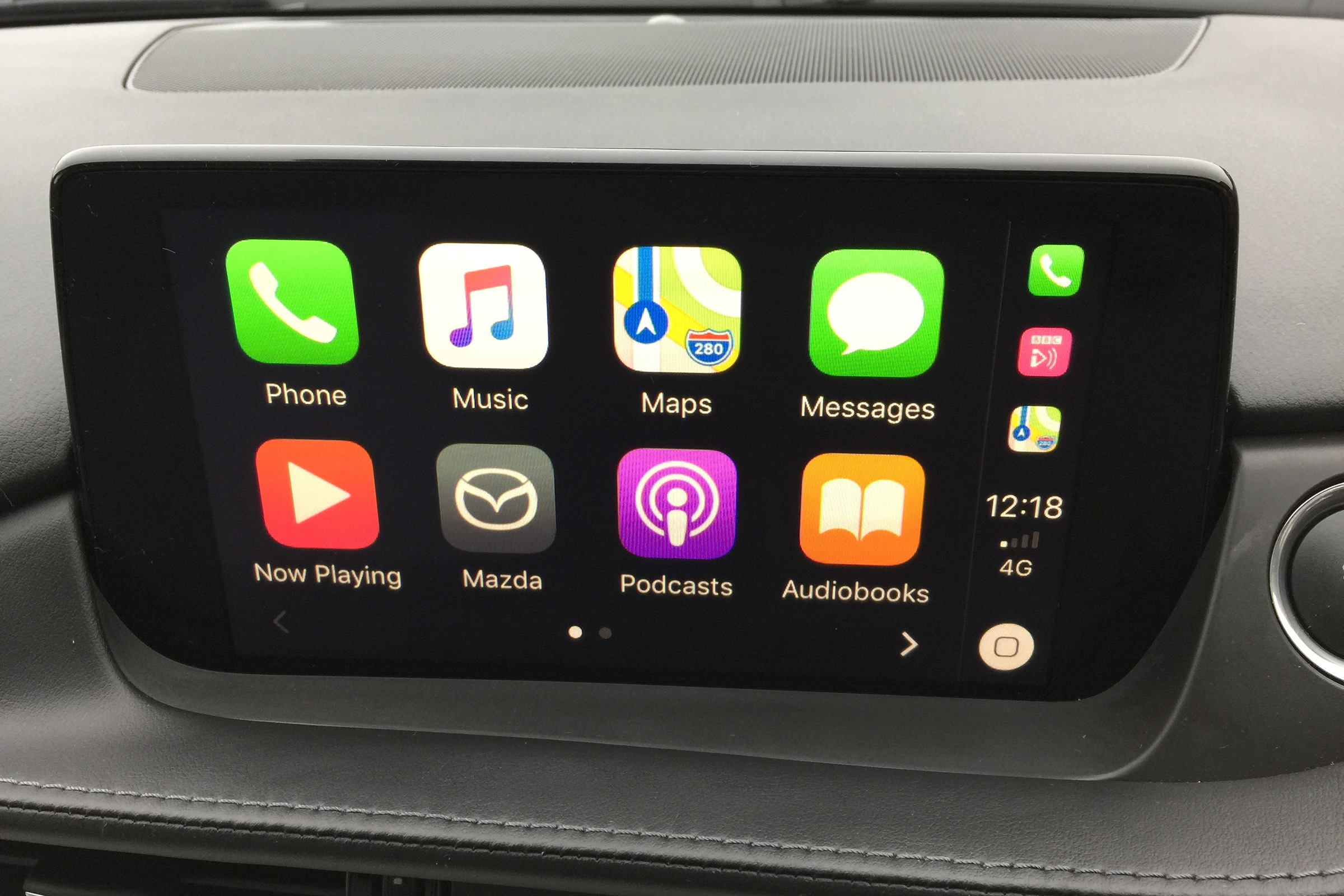 mazda 6 infotainment apple carplay