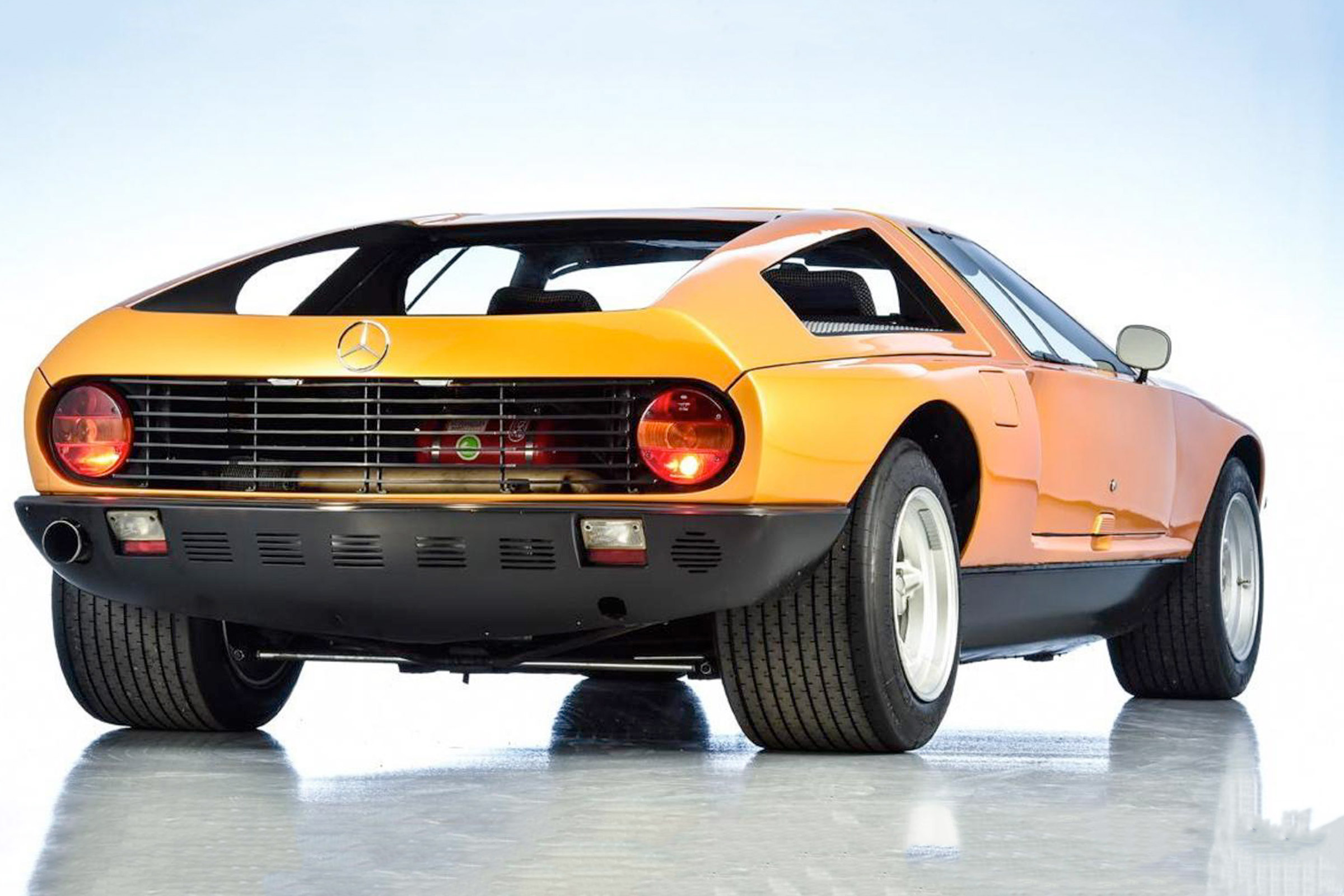 Mercedes C111 - rear