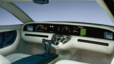Mercedes F200 - interior