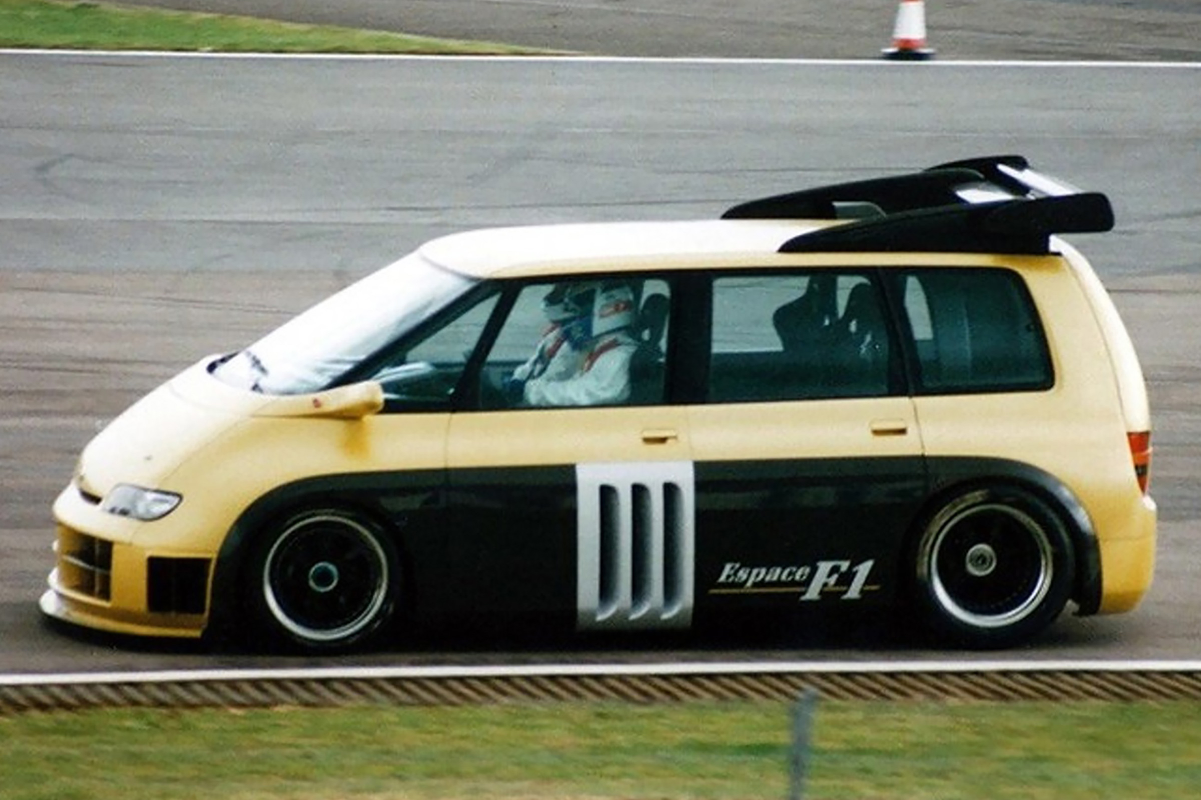 Renault Espace F1 - side