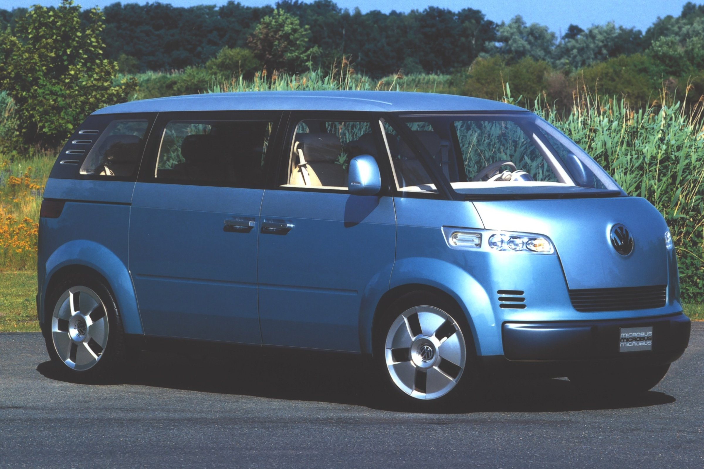 VW Microbus - front