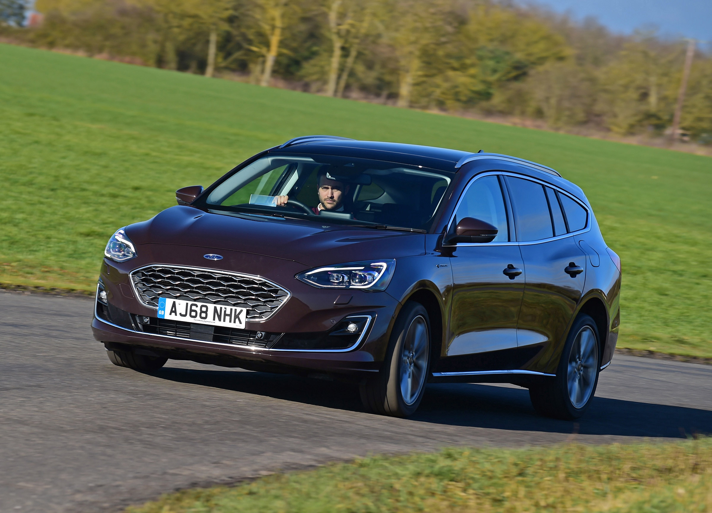 Ford Focus Vignale Estate - front