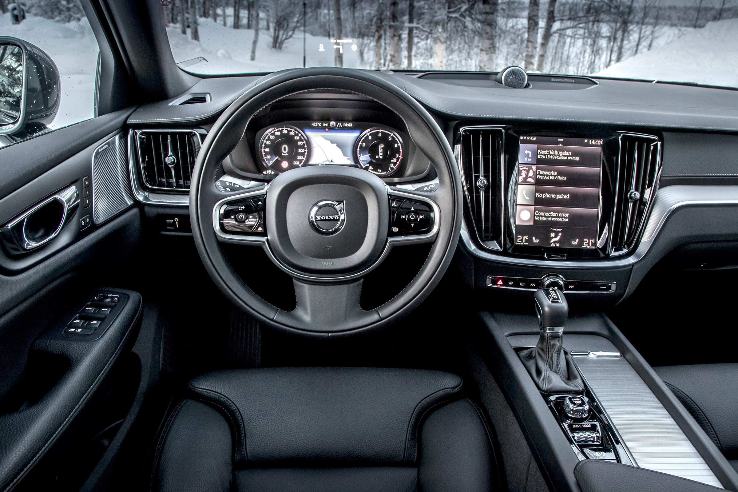 Volvo V60 Cross Country - dash