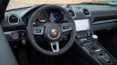 Porsche 718 Boxster T - cabin