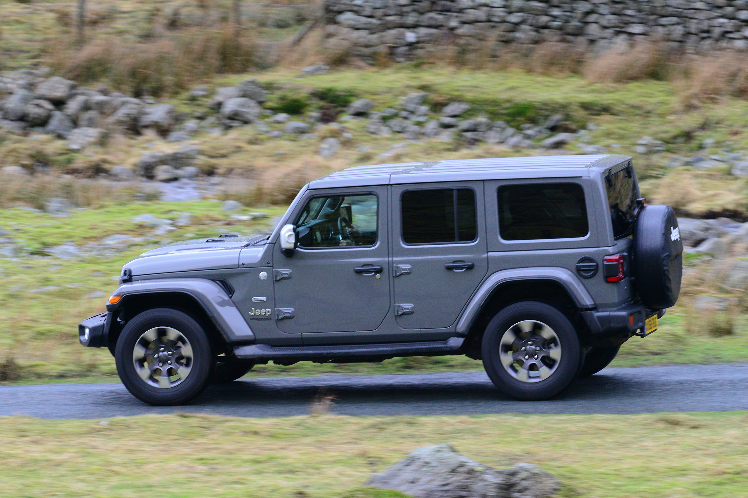 Jeep Wrangler - side