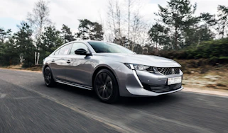 Peugeot 508 HYbrid prototype - front tracking