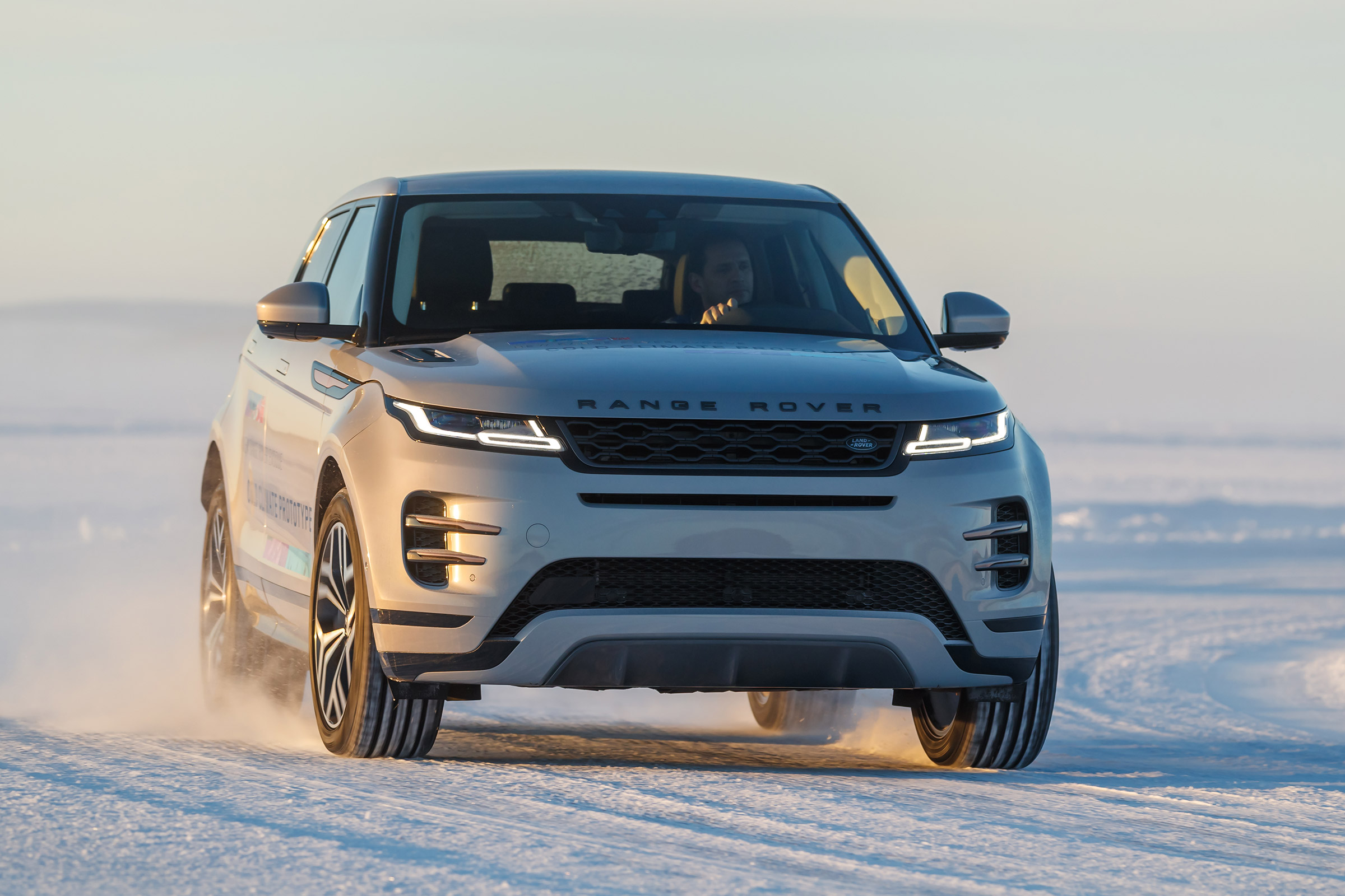 Range Rover Evoque prototype - front cornering