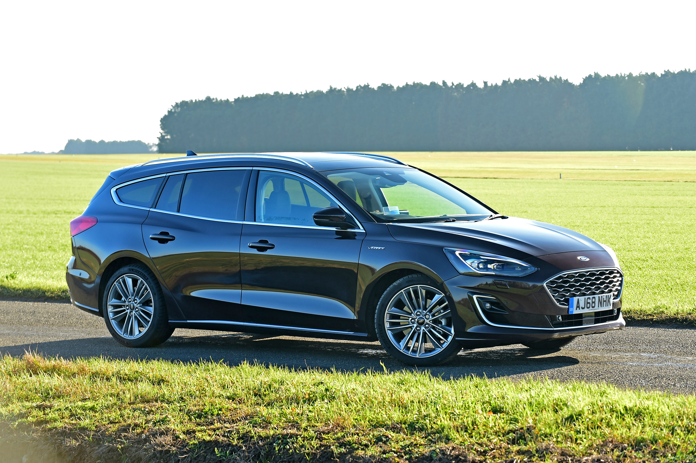 Ford Focus Vignale Estate - front static