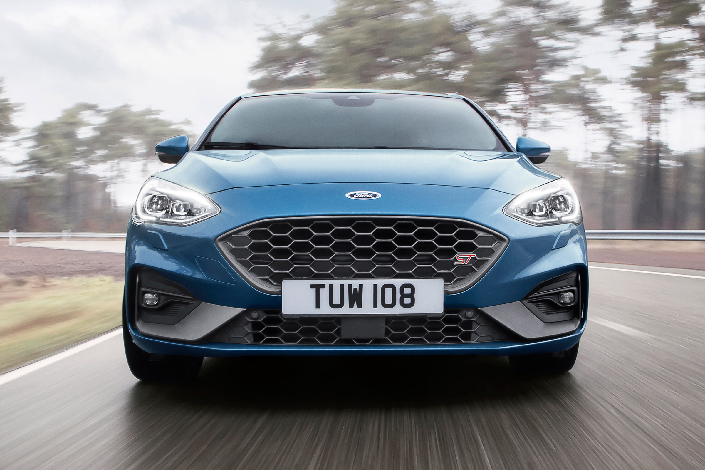 Ford Focus ST - full front action