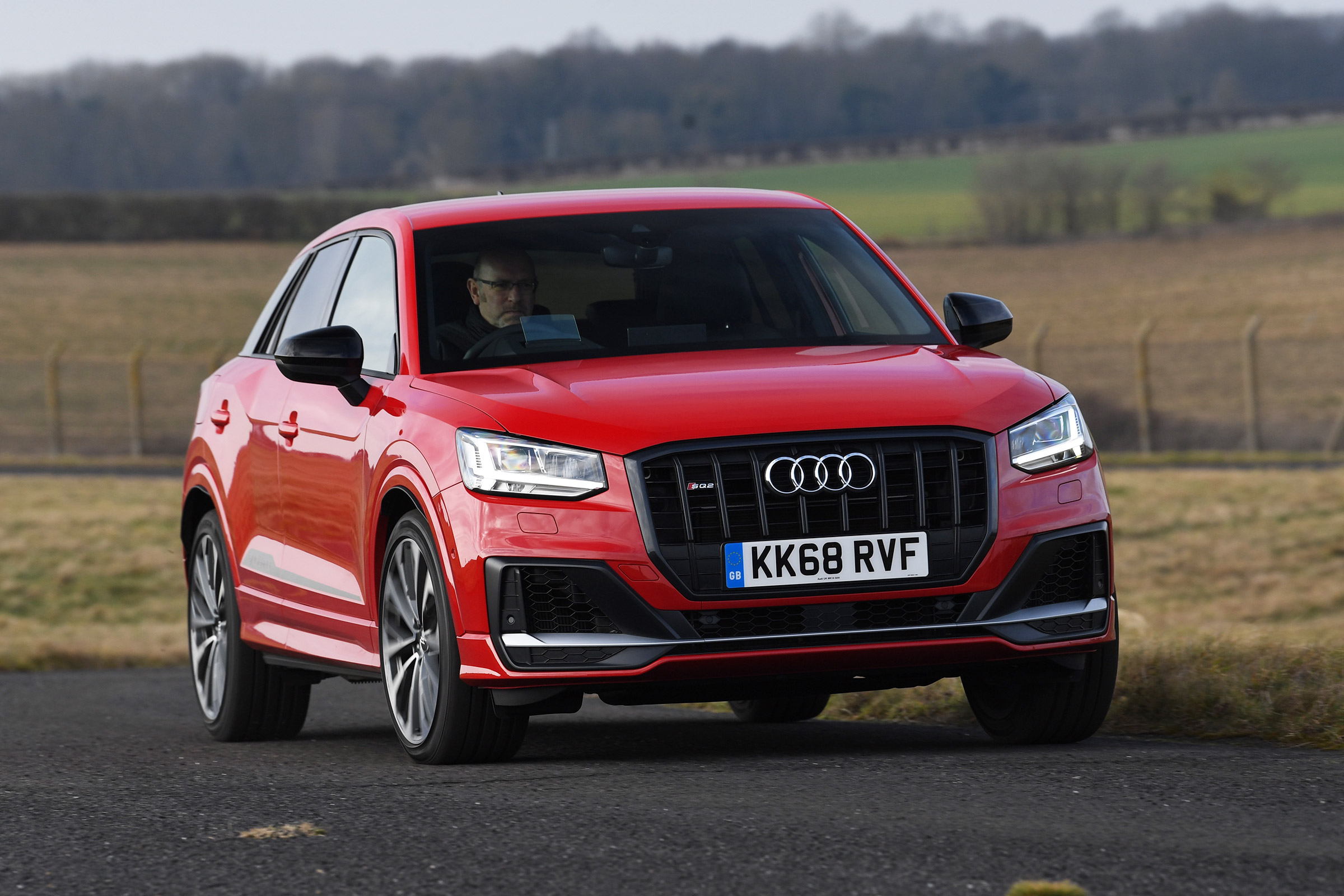 Audi SQ2 - front cornering