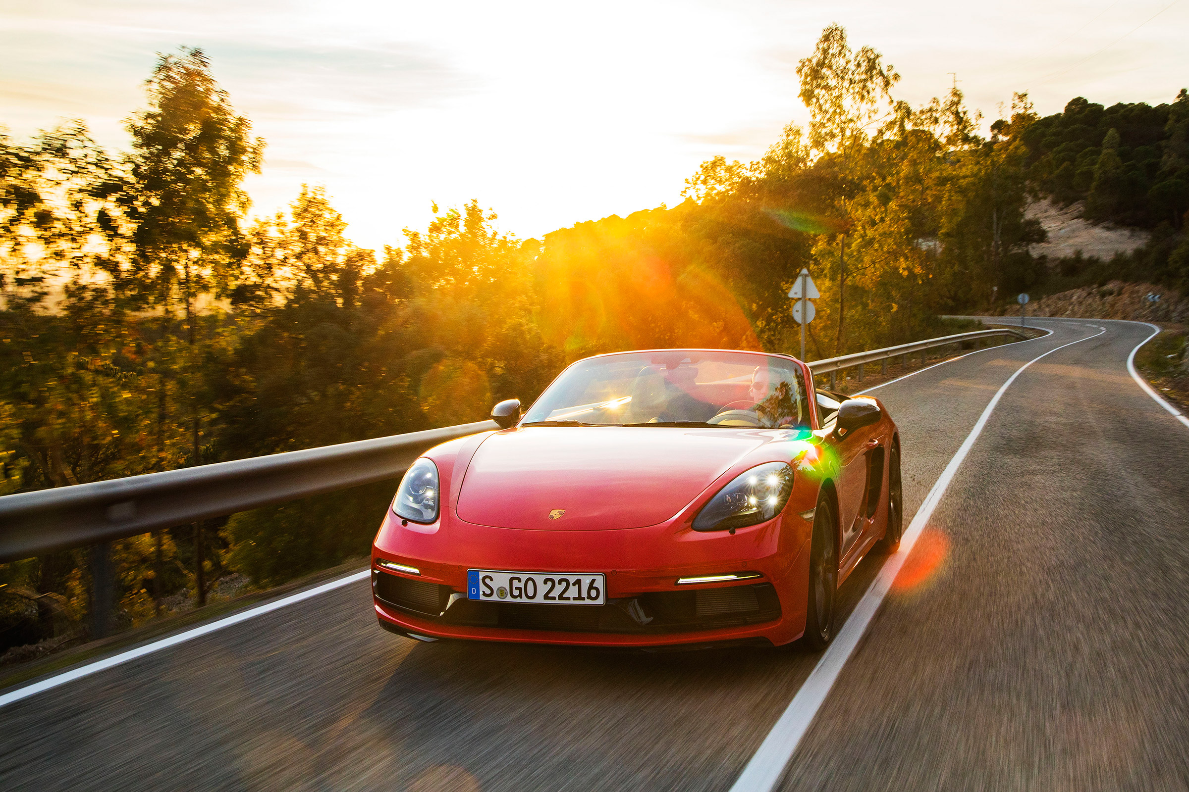 Porsche 718 Boxster T - front sunset