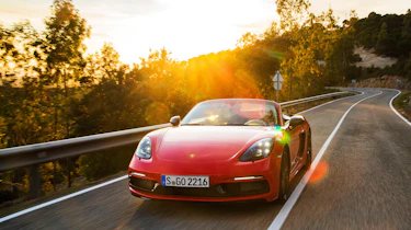 Porsche 718 Boxster T - front sunset
