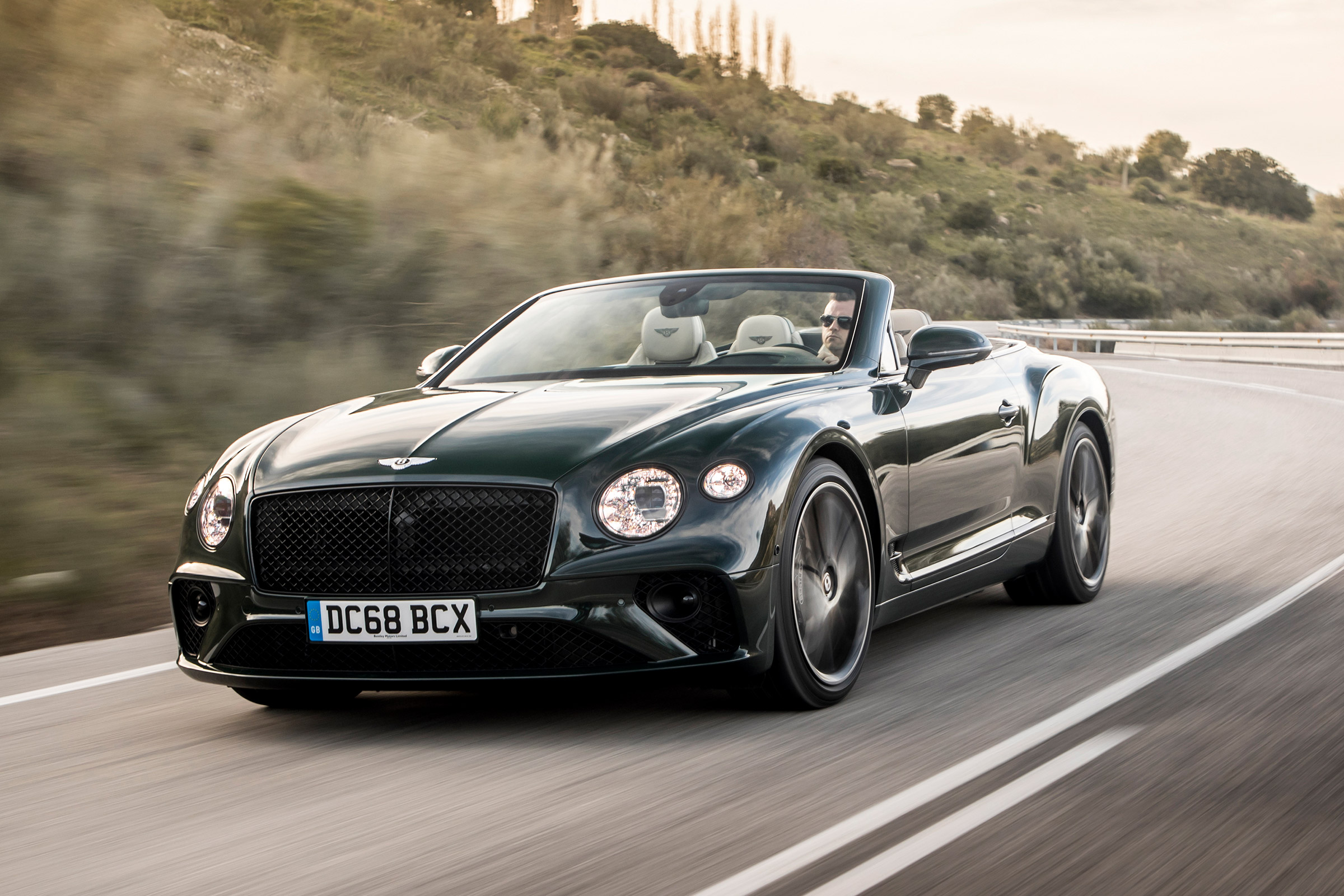Bentley Continental GT Convertible - front tracking