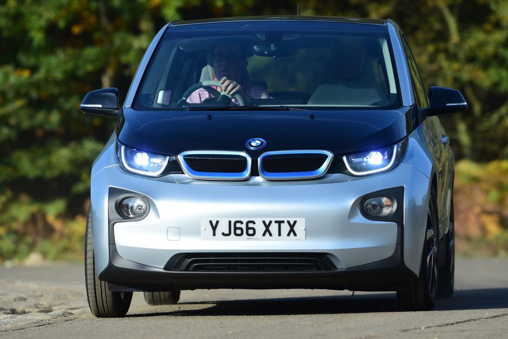 Used BMW i3 - front cornering