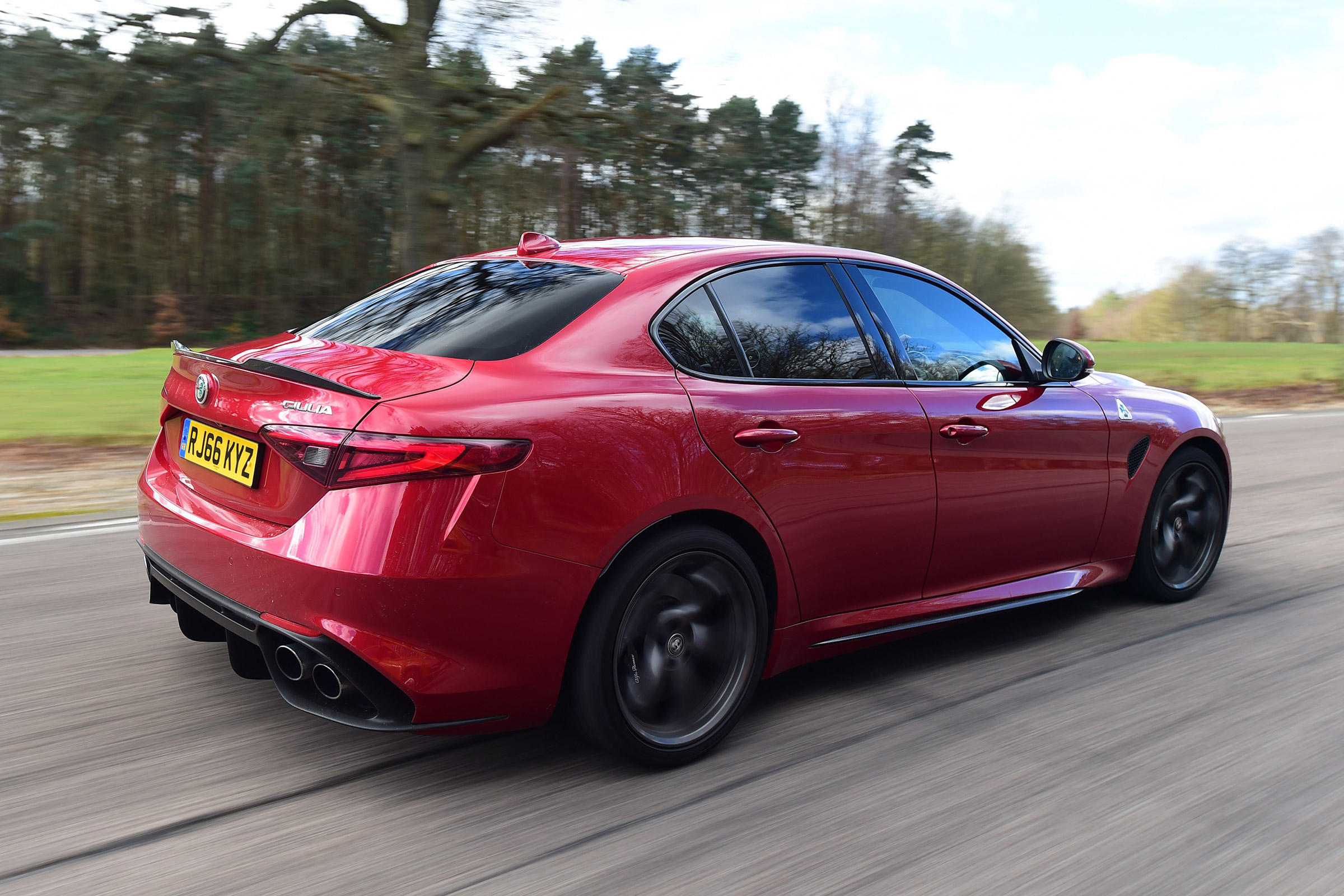Alfa Romeo Giulia Quadrifoglio - rear