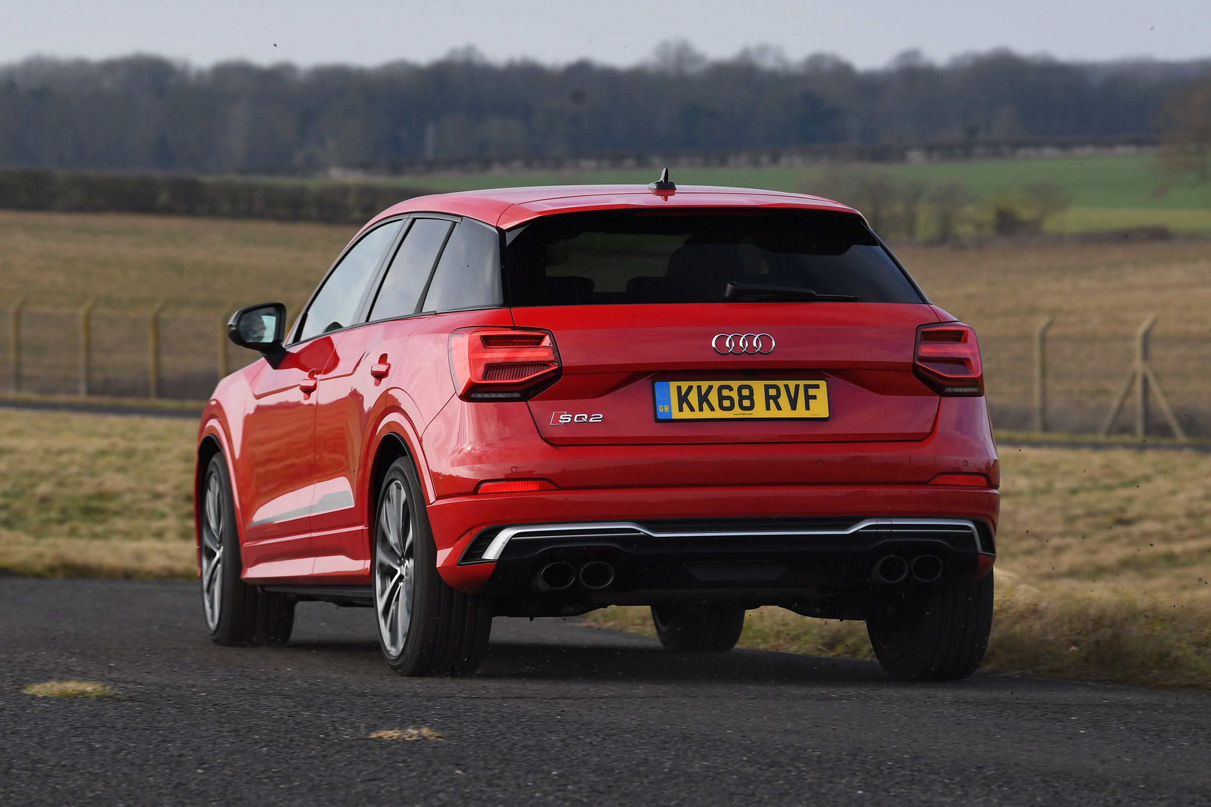 Audi SQ2 - rear cornering