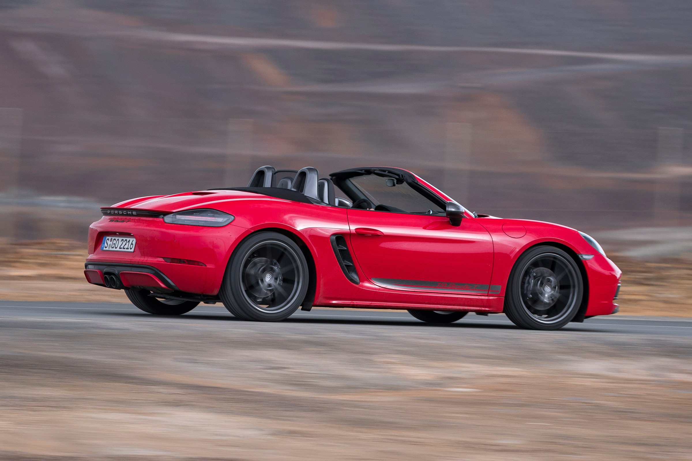 Porsche 718 Boxster T - rear action