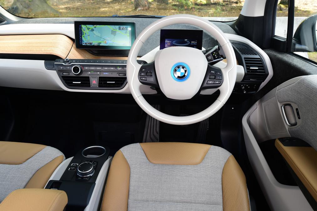Used BMW i3 - dash
