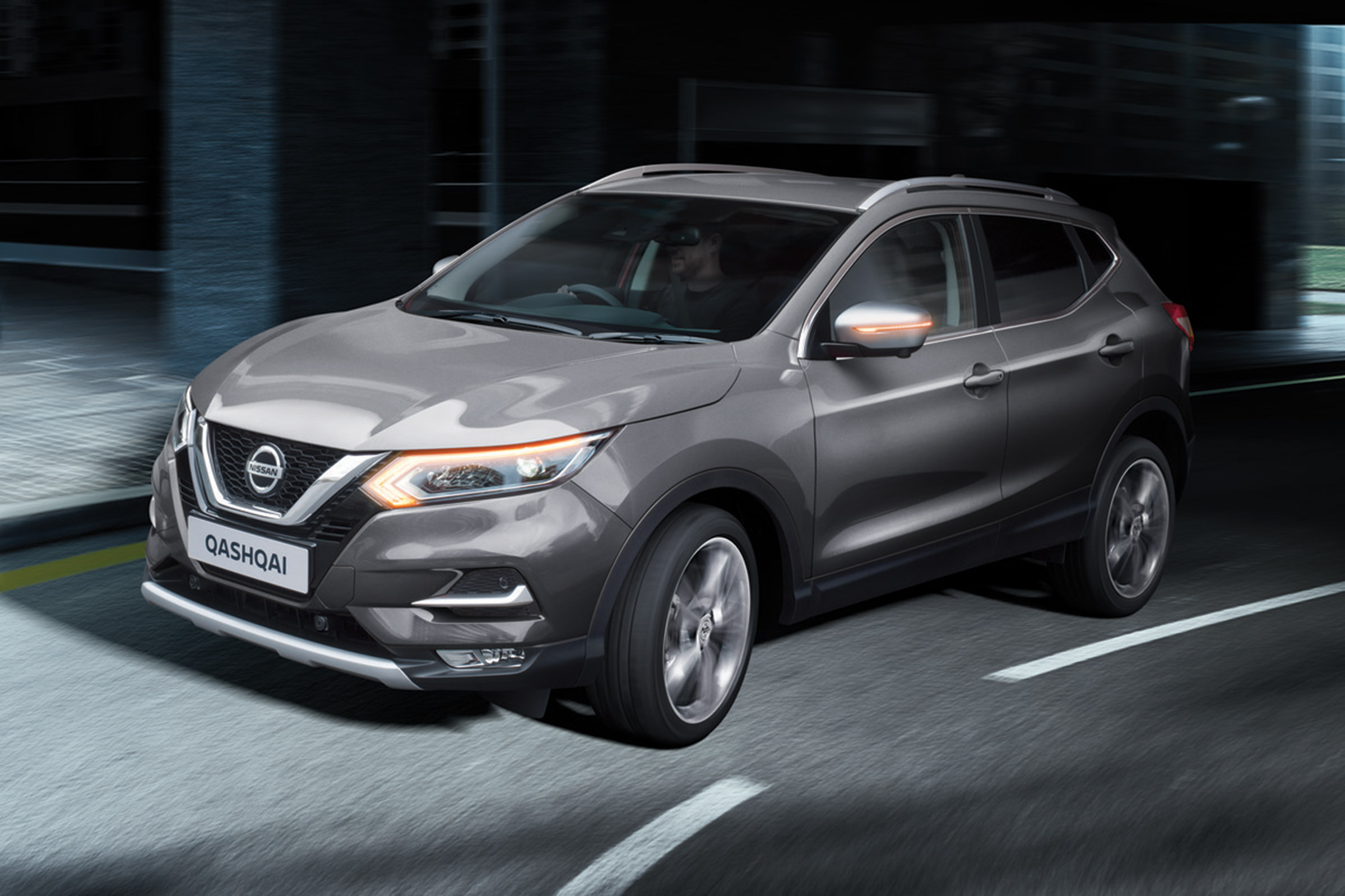 Nissan Qashqai N-Motion - front/side