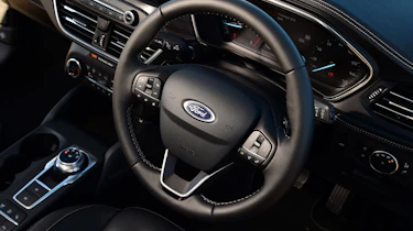 Ford Focus Vignale Estate - steering wheel