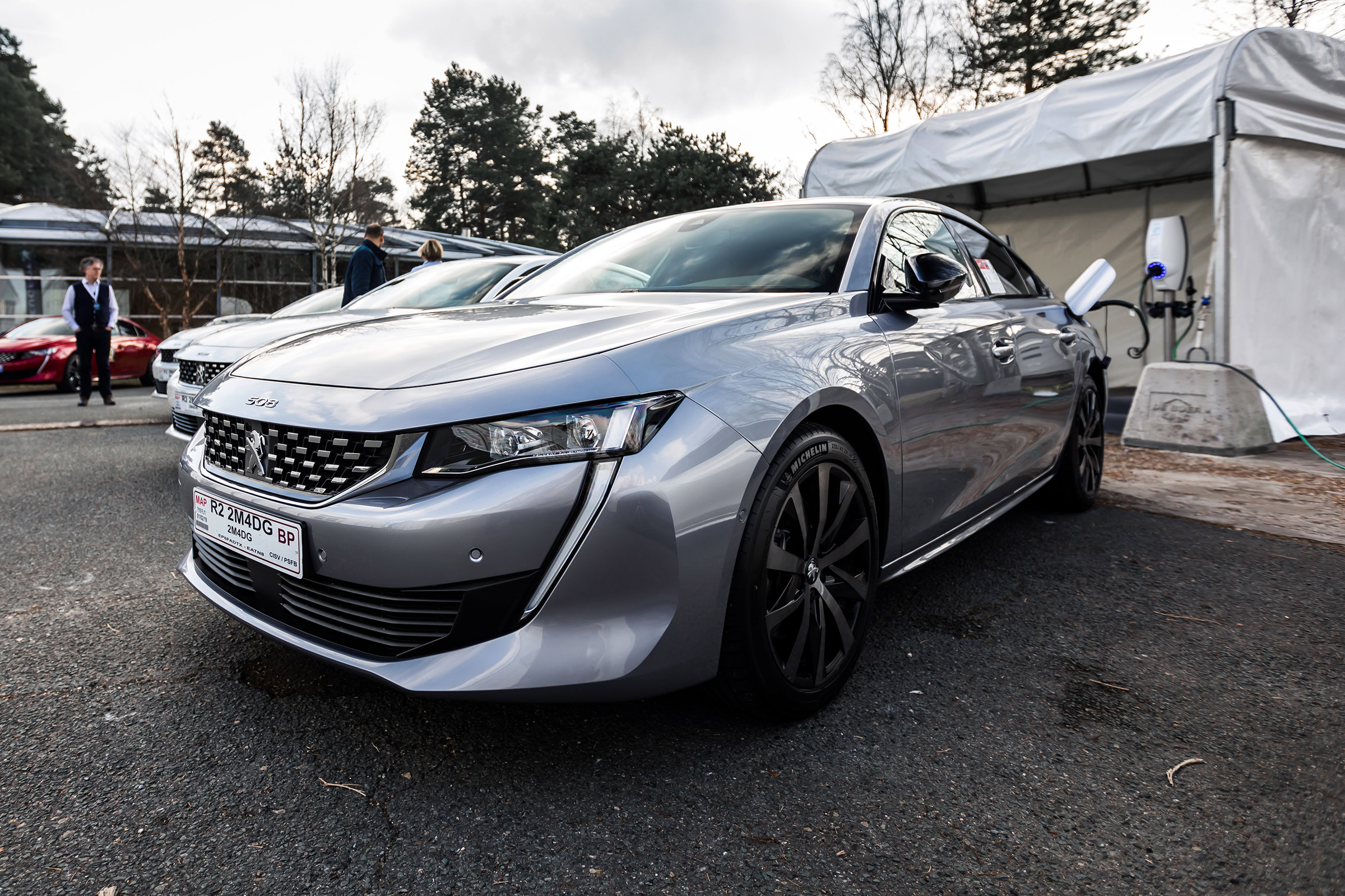Peugeot 508 HYbrid prototype - front static