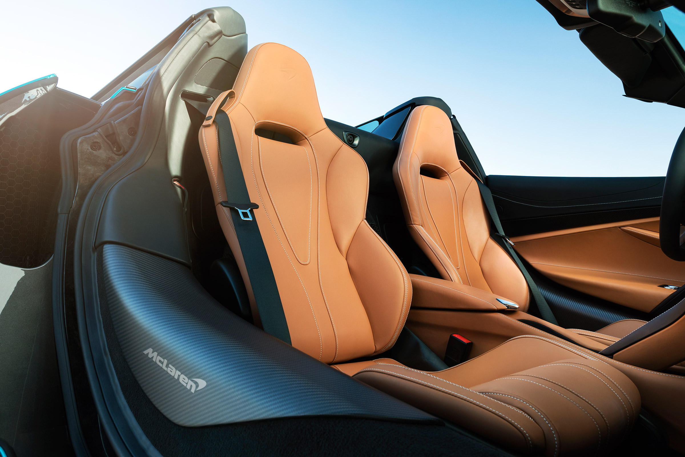 McLaren 720 Spider - seats
