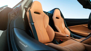 McLaren 720 Spider - seats