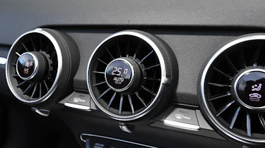 Audi TT Roadster - vents