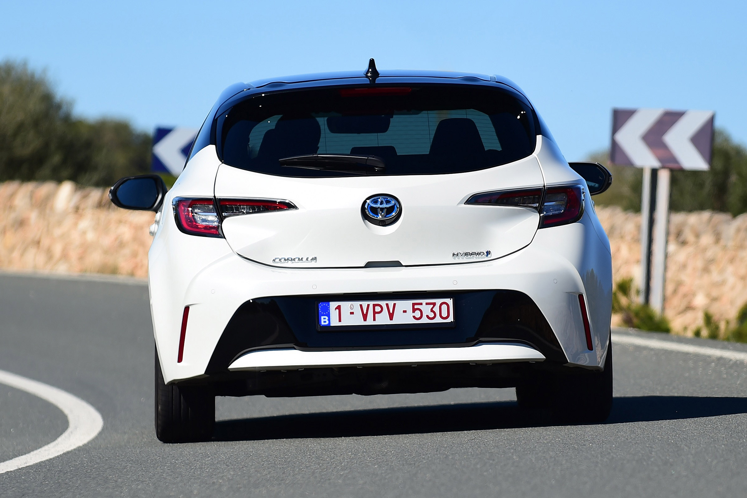 Toyota Corolla - rear cornering