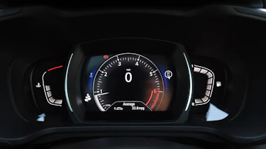 Renault Kadjar S Edition - dials