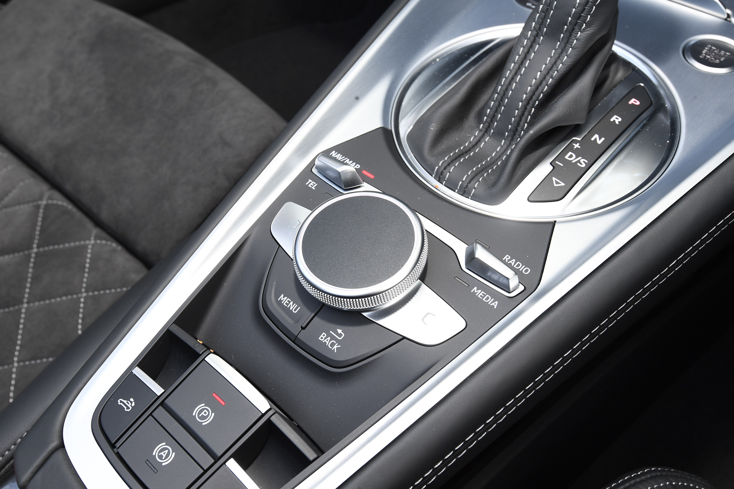 Audi TT Roadster - interior detail